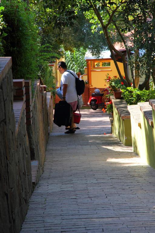 Cala Blanca Villaggio Alberghiero 마리나디카메로타 외부 사진
